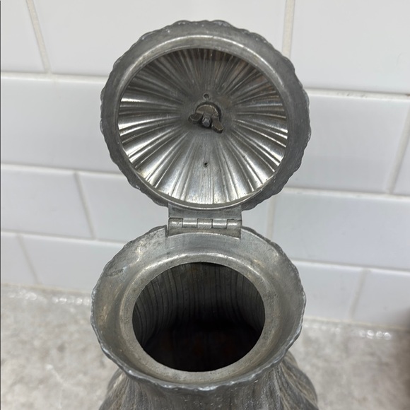 Vintage Pewter Dixon & Sons Sheffield Metal Teapot - Picture 2 of 7